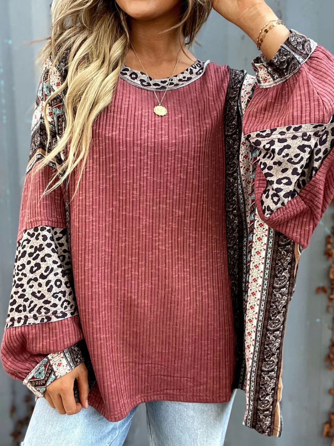 Leopard Round Neck Long Sleeve Sweatshirt - Image 5