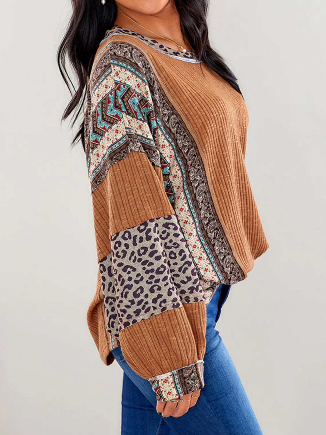 Leopard Round Neck Long Sleeve Sweatshirt - Image 8