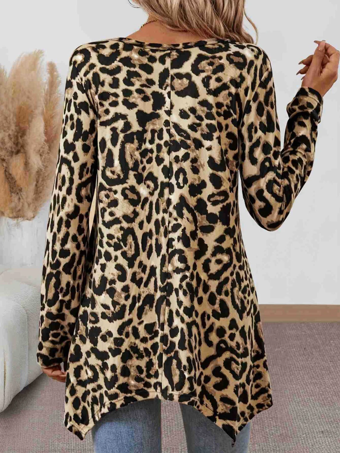 Leopard Round Neck Long Sleeve T-Shirt - Image 2