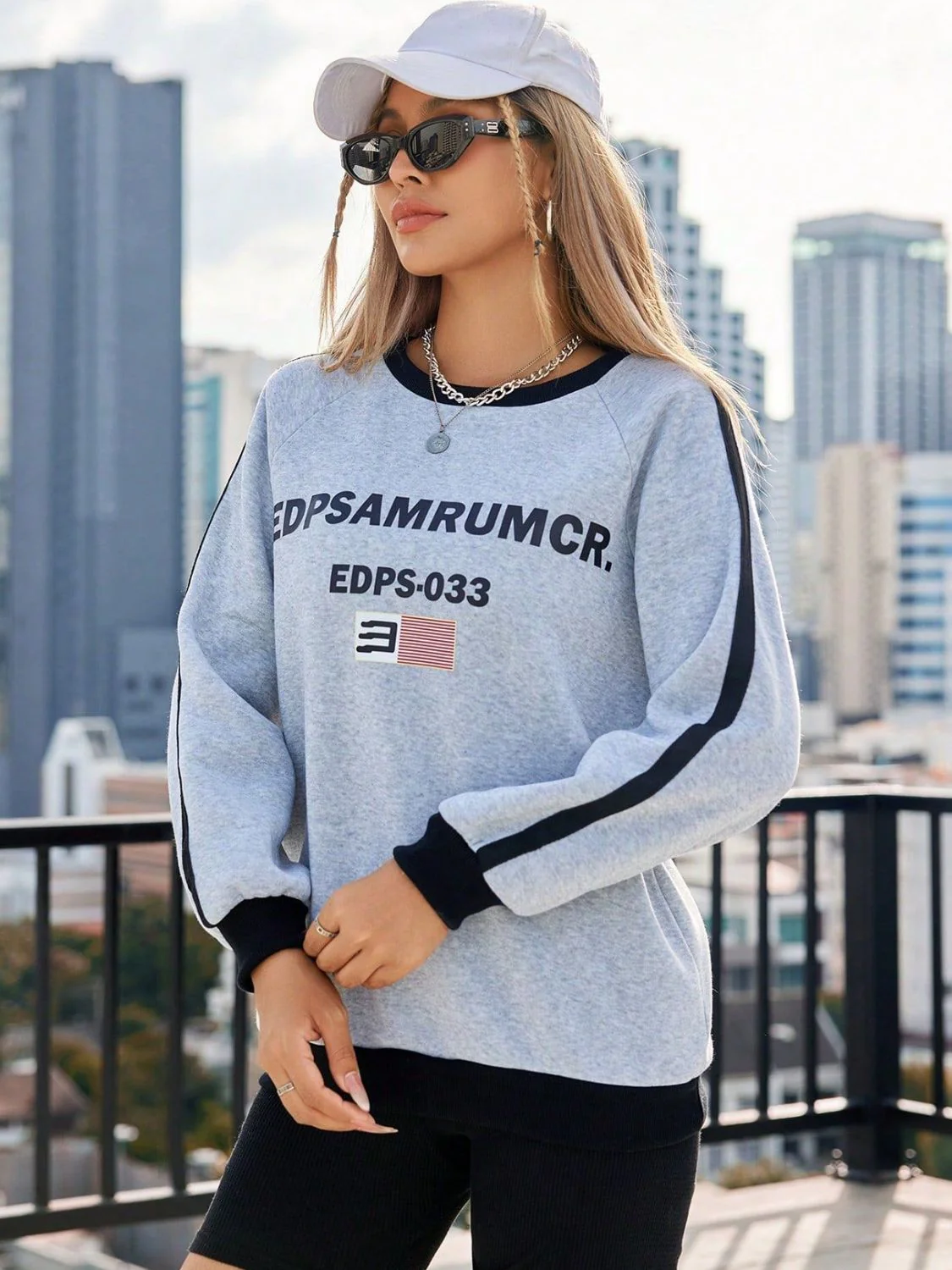 Letter Round Neck Long Sleeve Sweatshirt - Image 3