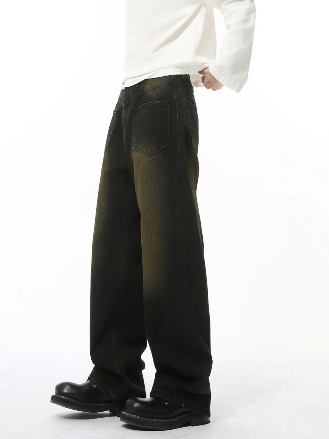 Men's Distressed Backward Jeans - Image 5