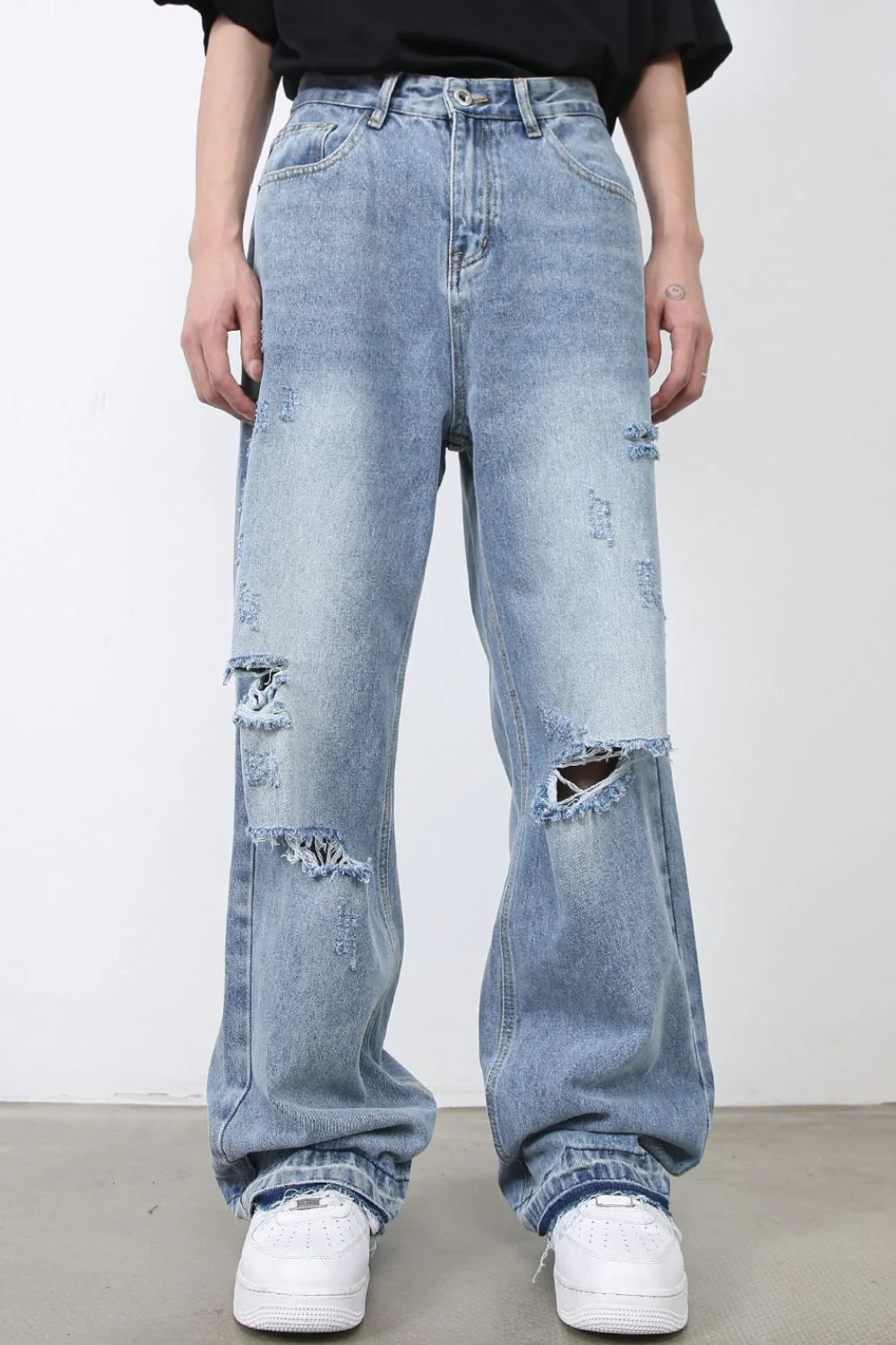Men's Distressed Baggy Jeans - Image 2