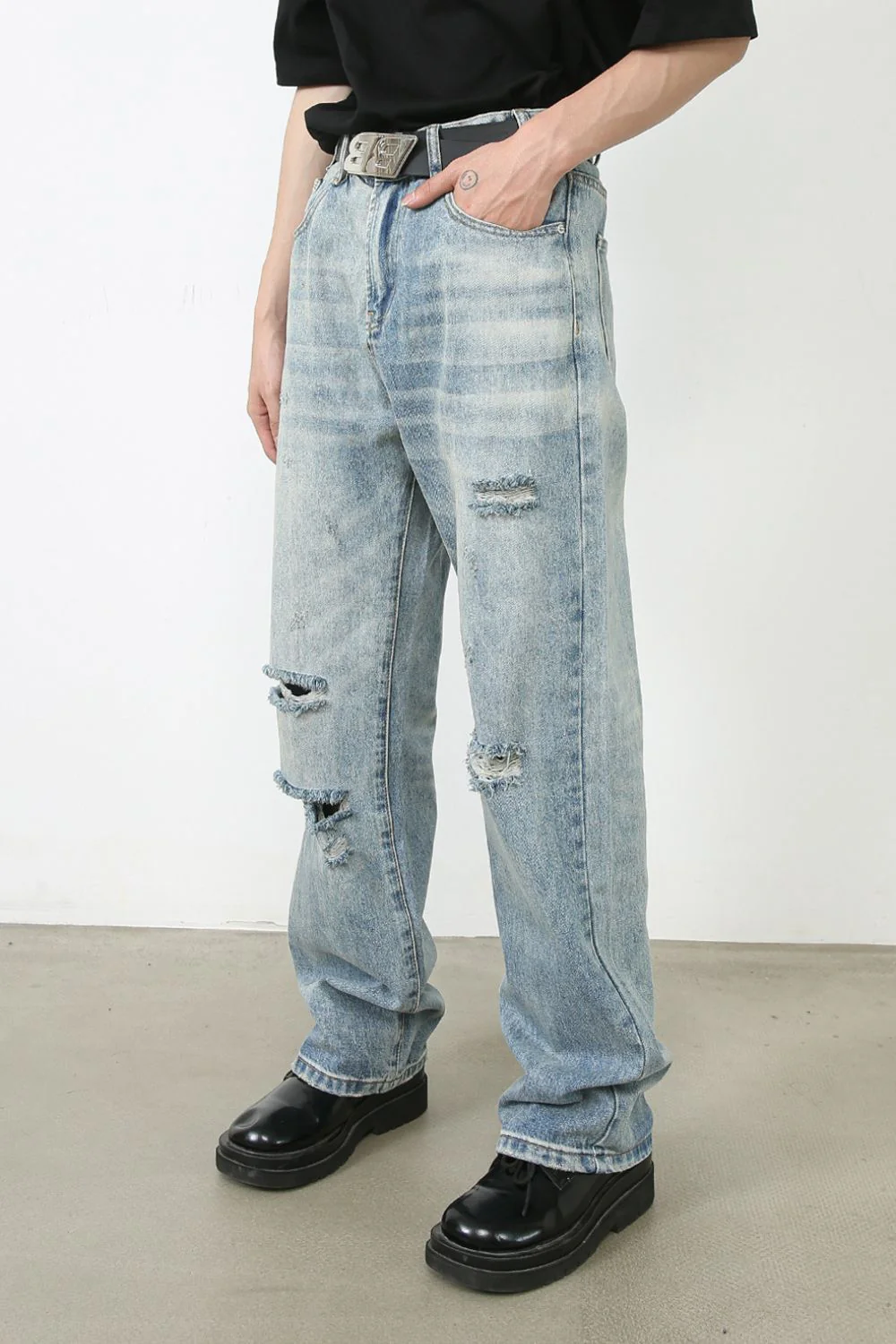 Men's Distressed Jeans with Pockets - Image 3