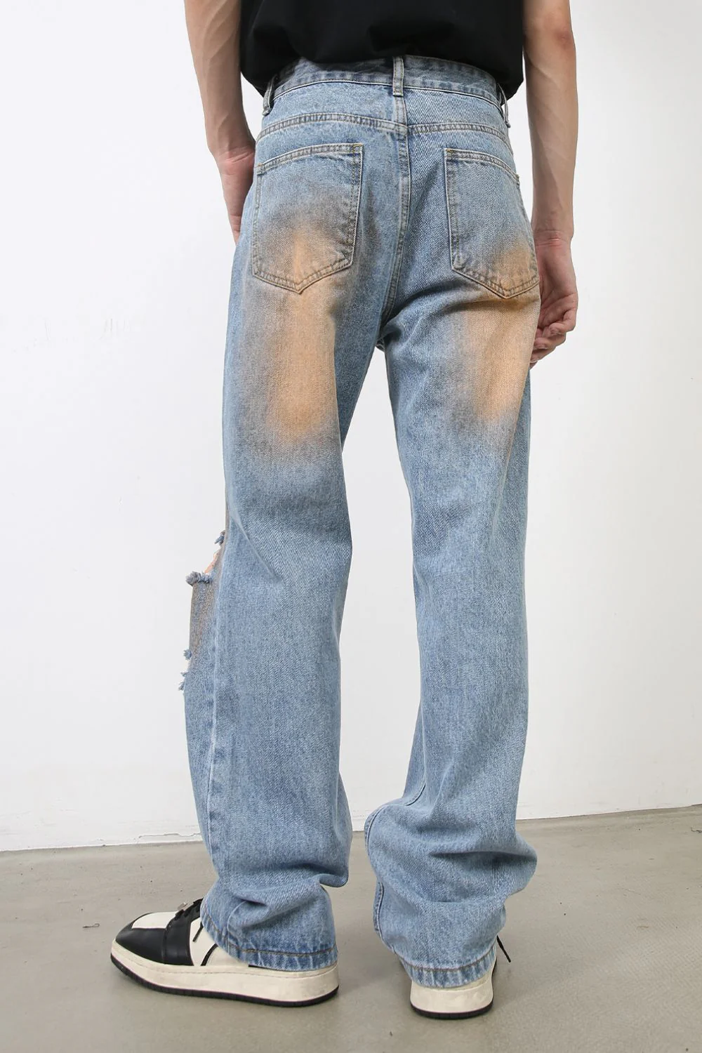 Men's Distressed Jeans with Pockets - Image 4