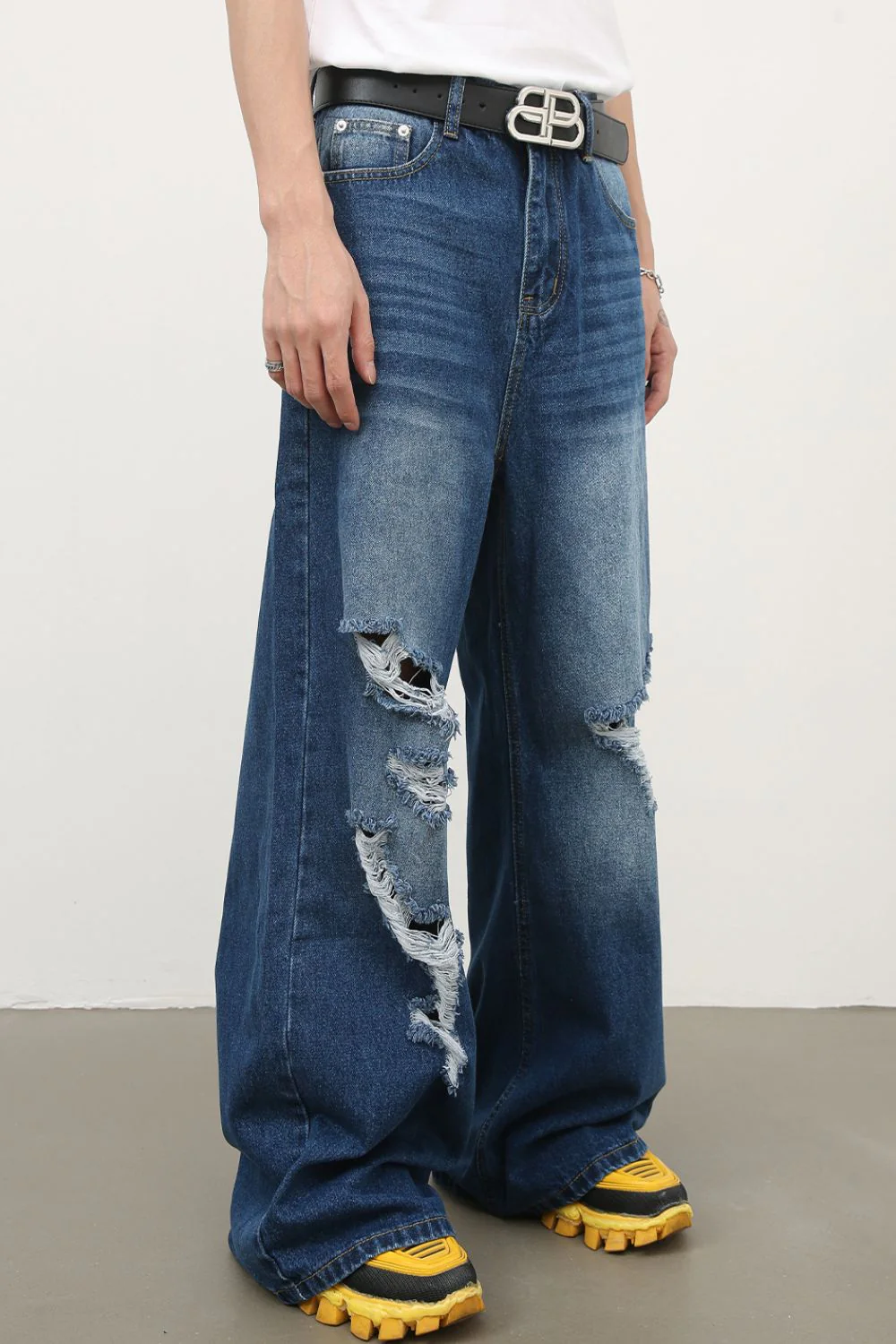 Men's Distressed Wide Leg Jeans - Image 2