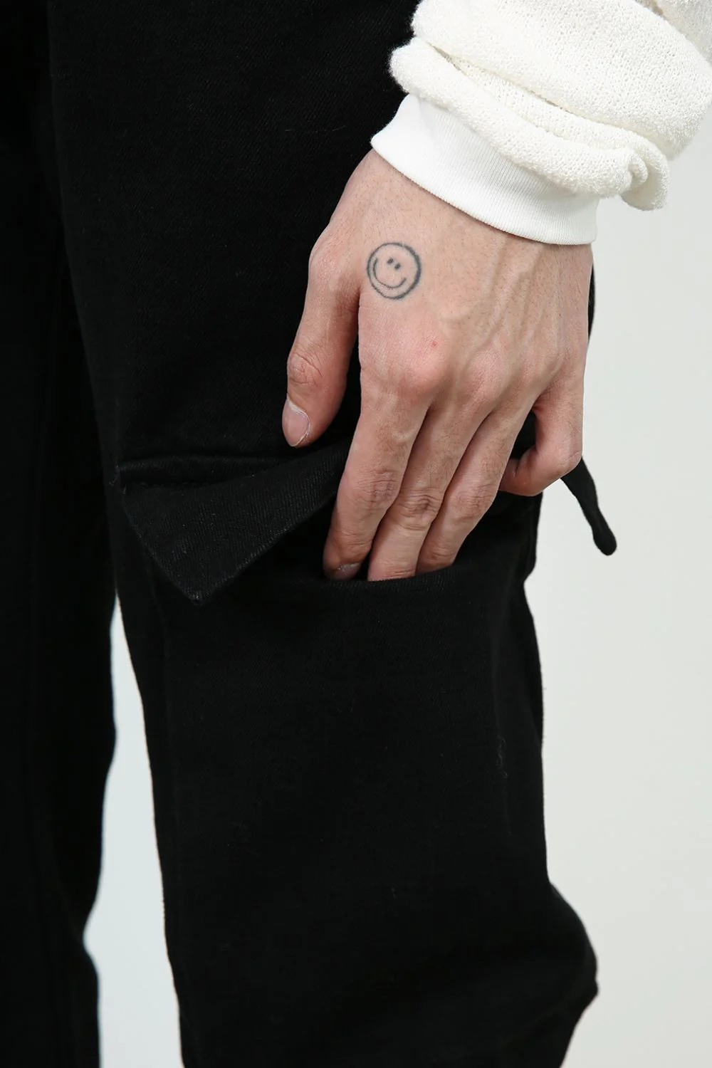 Men's Jeans with Cargo Pockets - Image 3