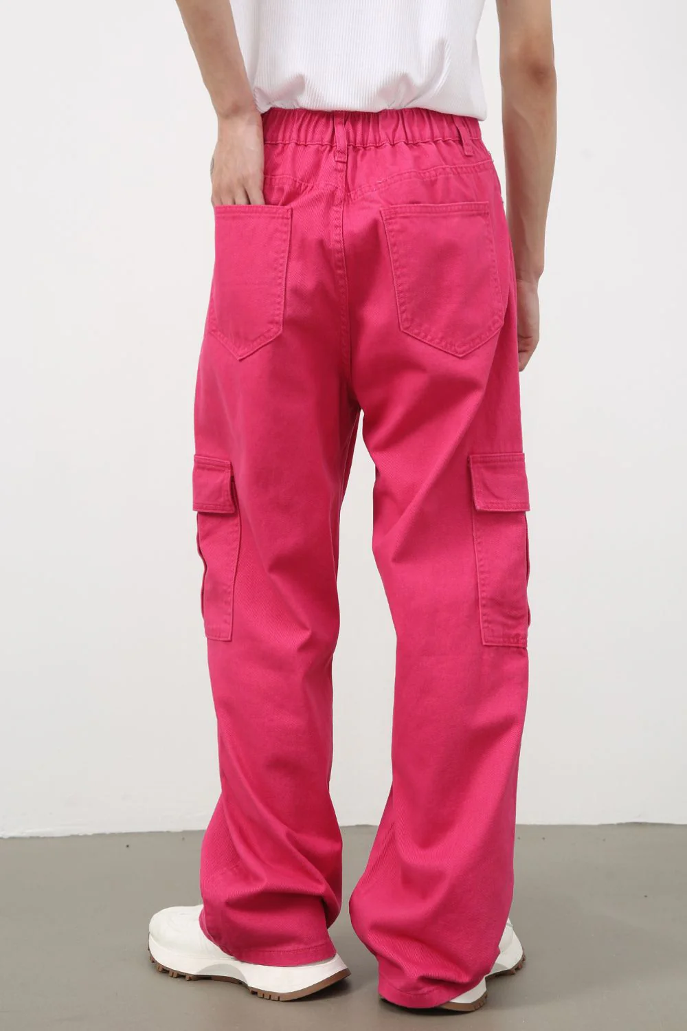 Men's Loose Jeans with Cargo Pockets - Image 2