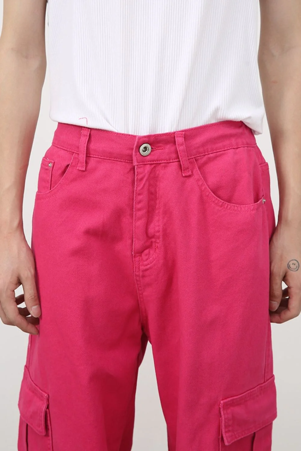 Men's Loose Jeans with Cargo Pockets - Image 4