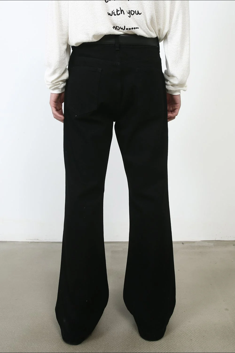 Men's Mid Rise Bootcut Jeans - Image 4