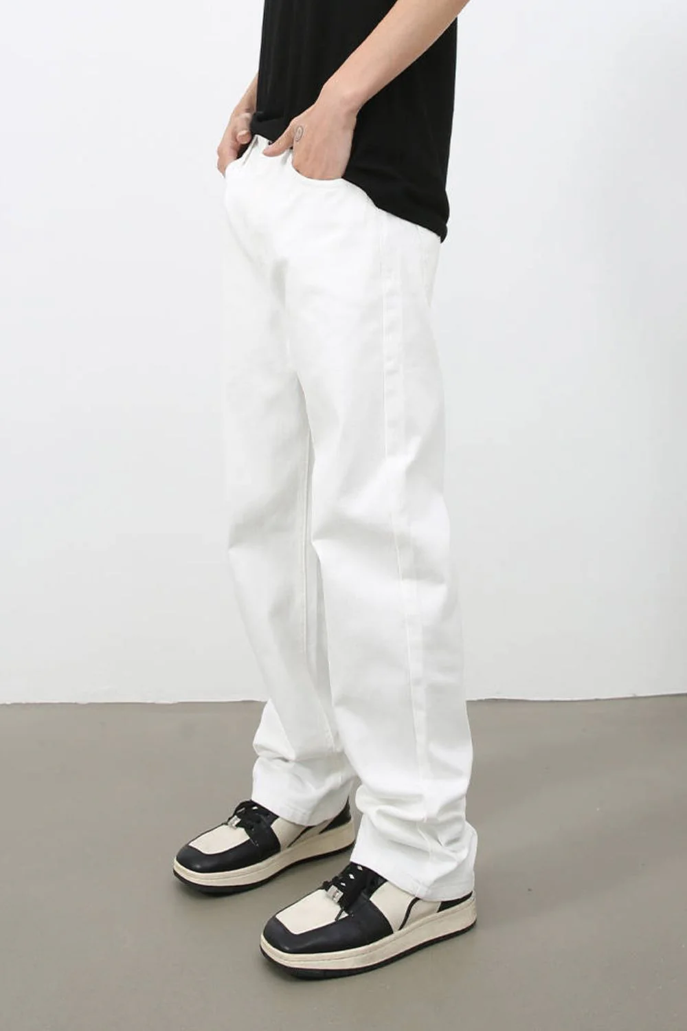Men's Mid Rise Jeans with Pockets - Image 4