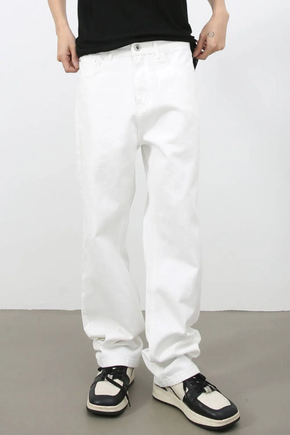 Men's Mid Rise Jeans with Pockets - Image 5