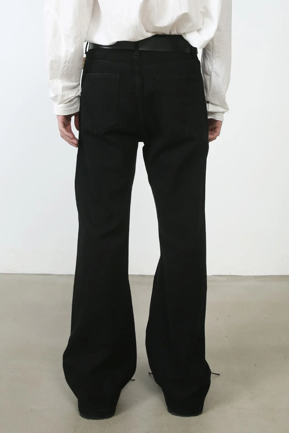 Men's Mid Rise Jeans with Pockets - Image 3