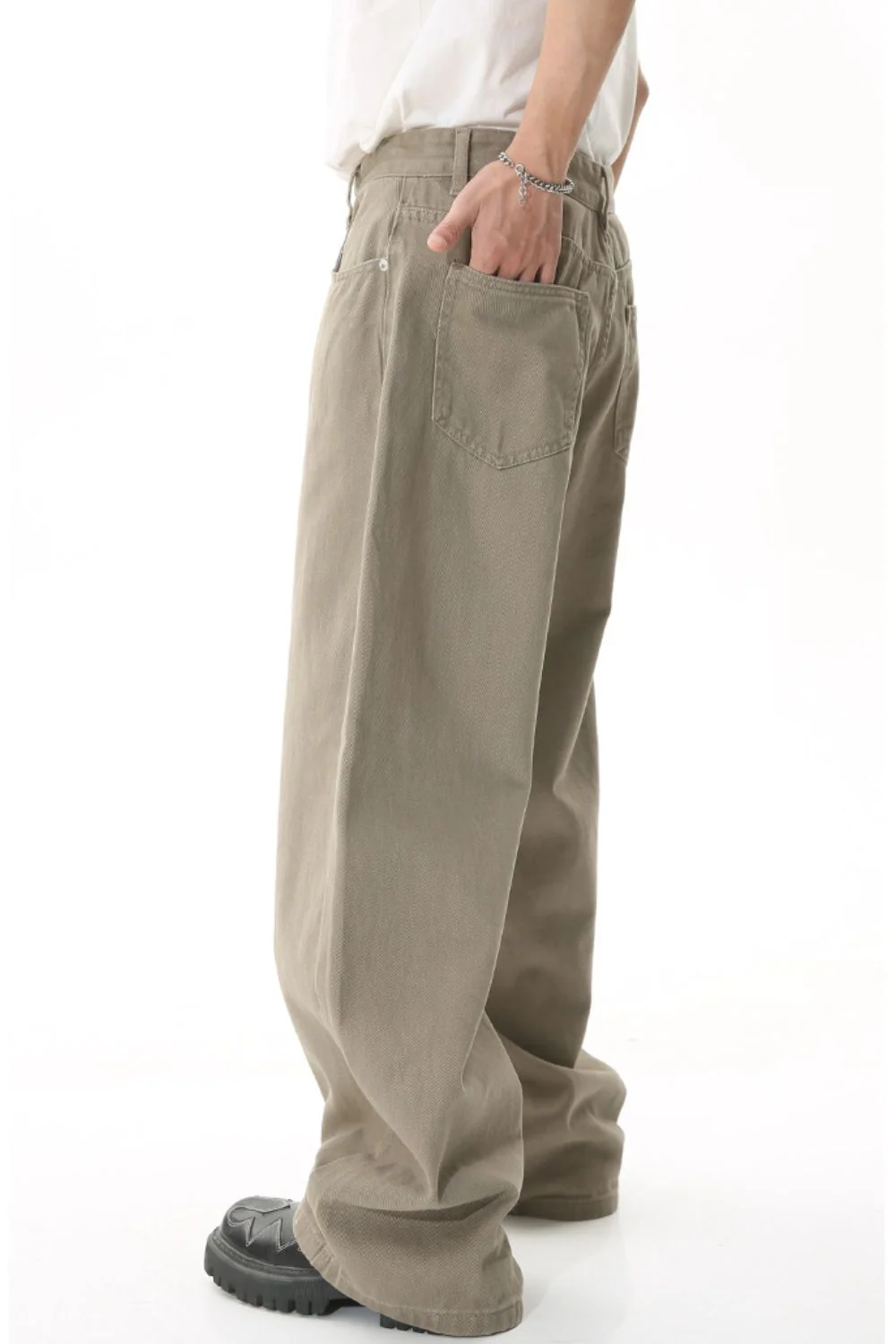 Men's Mid-Rise Straight-Leg Jeans - Image 9