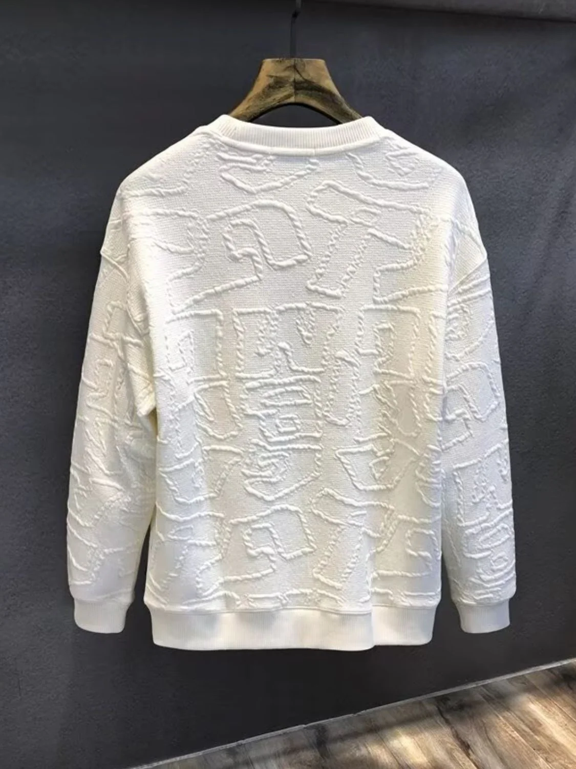 Men's  Plus Size Textured Round Neck Long Sleeve Sweatshirt - Image 4