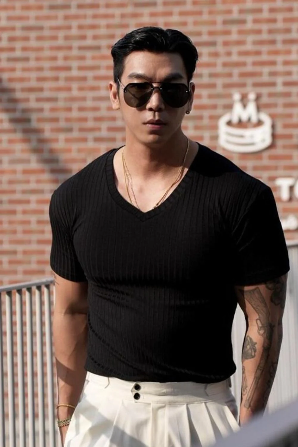 Men's Plus Size V-Neck Short Sleeve T-Shirt - Image 2