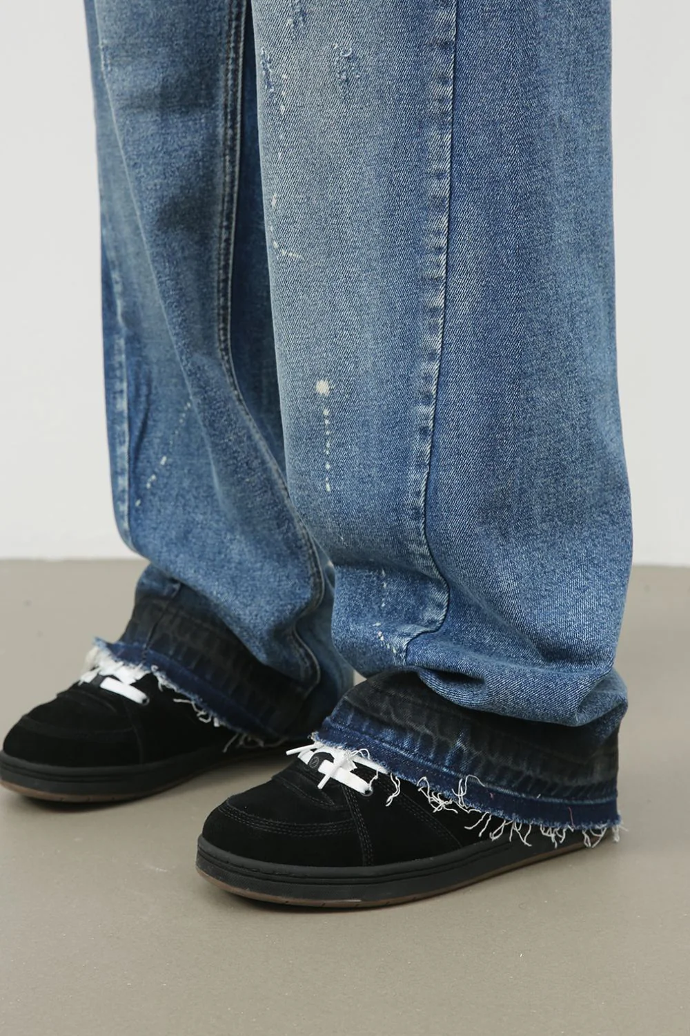 Men's Raw Hem Baggy Jeans - Image 4