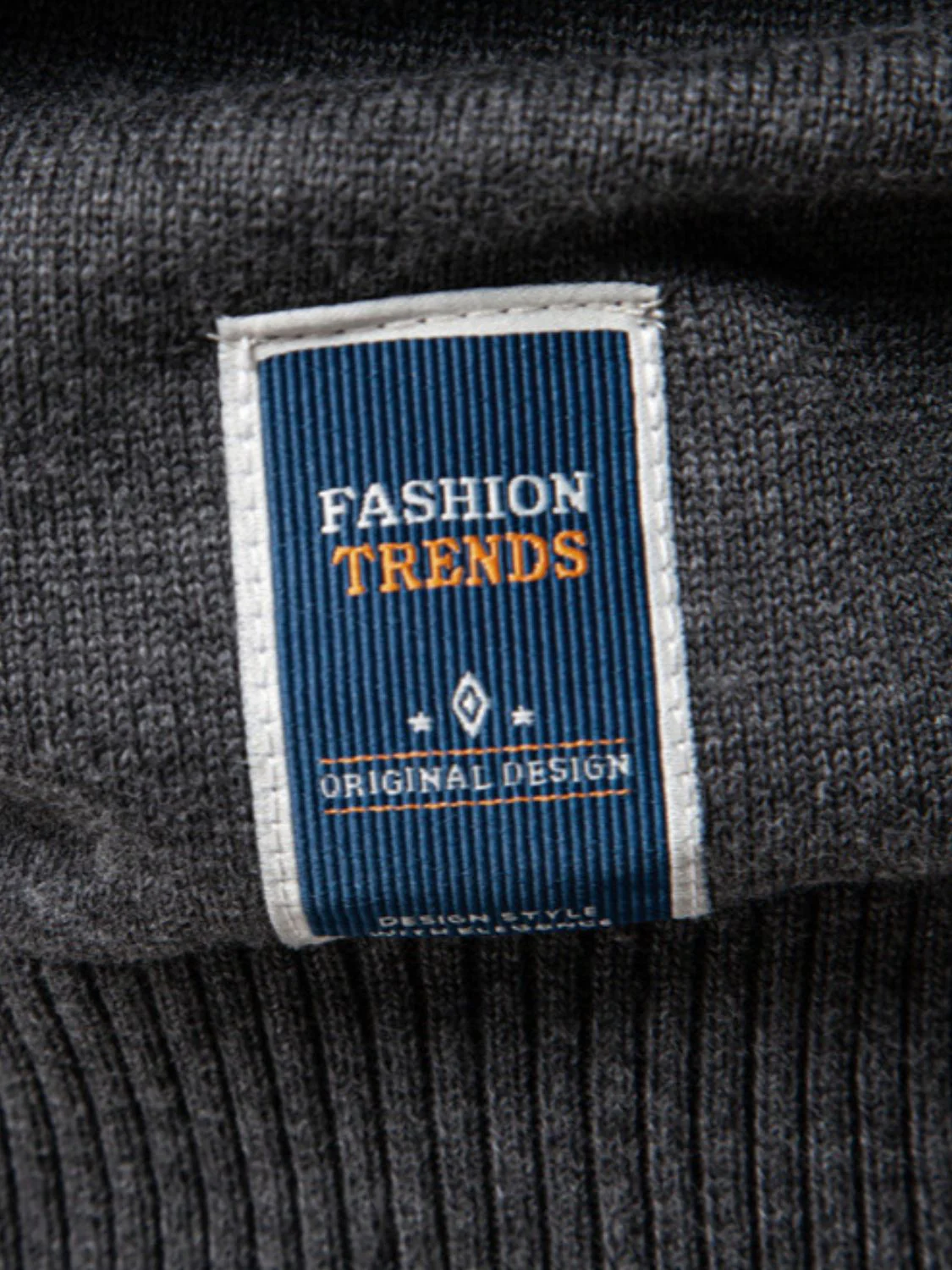 Men's Round Neck Long Sleeve Sweater - Image 4