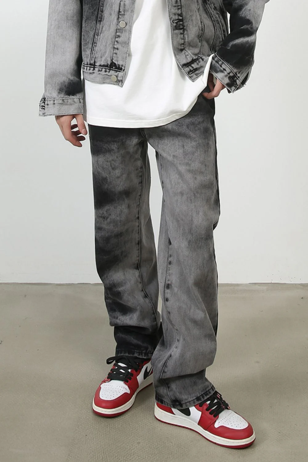 Men's Tie Dye Baggy Jeans with Pockets - Image 2