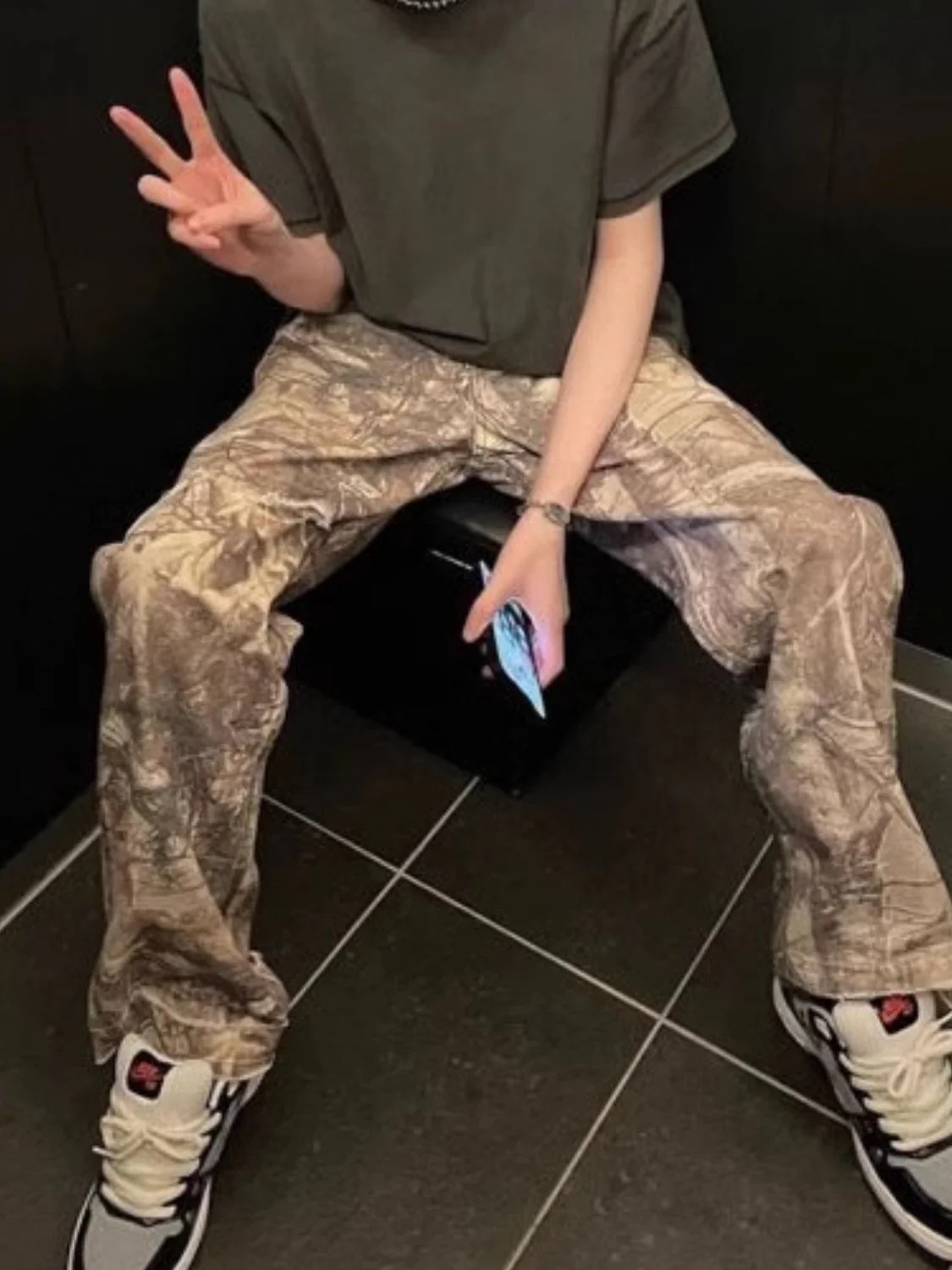 Men's Twig Camouflage Distressed Jeans - Image 5