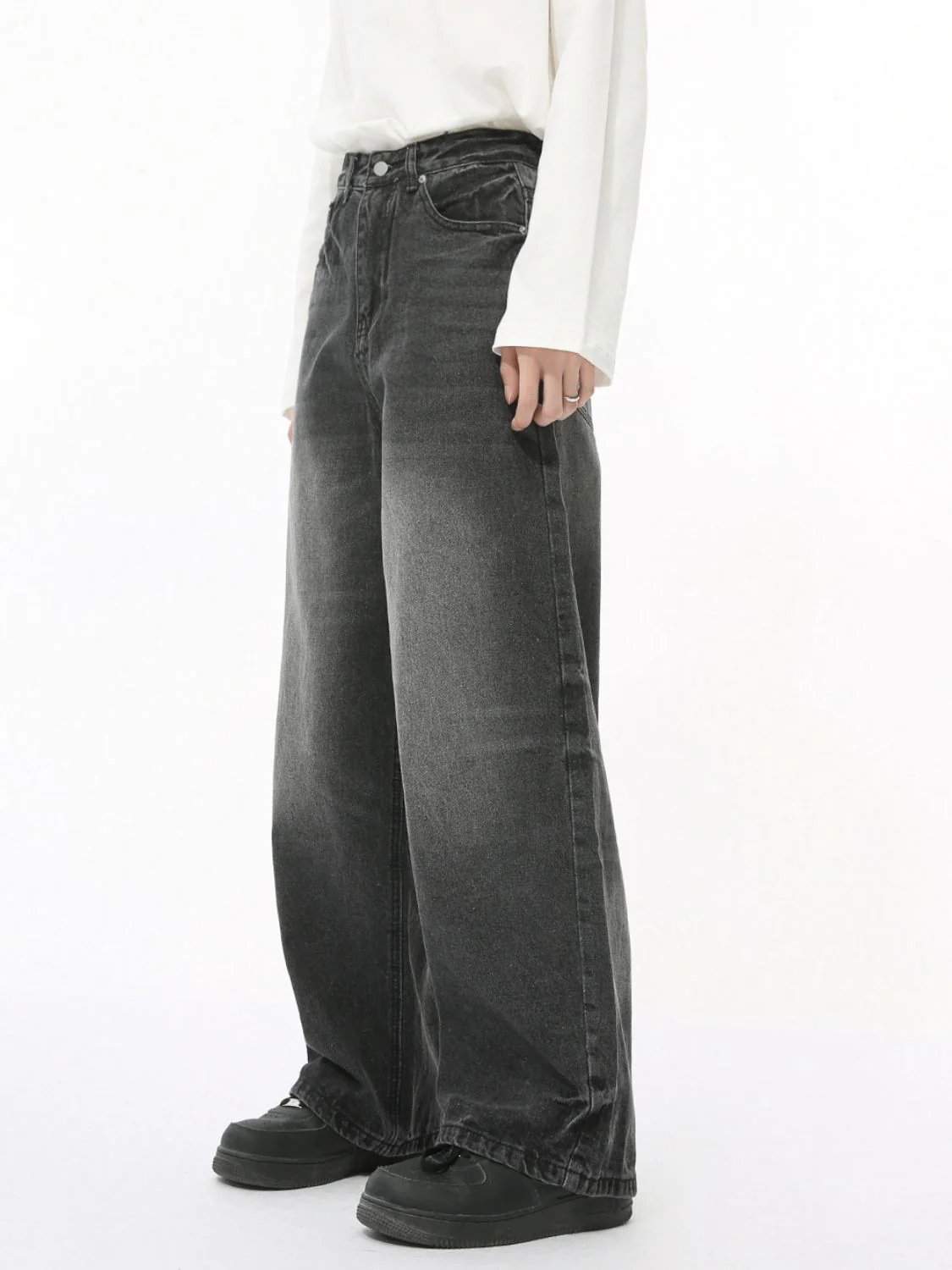 Men's Washed Wide Leg Jeans - Image 2