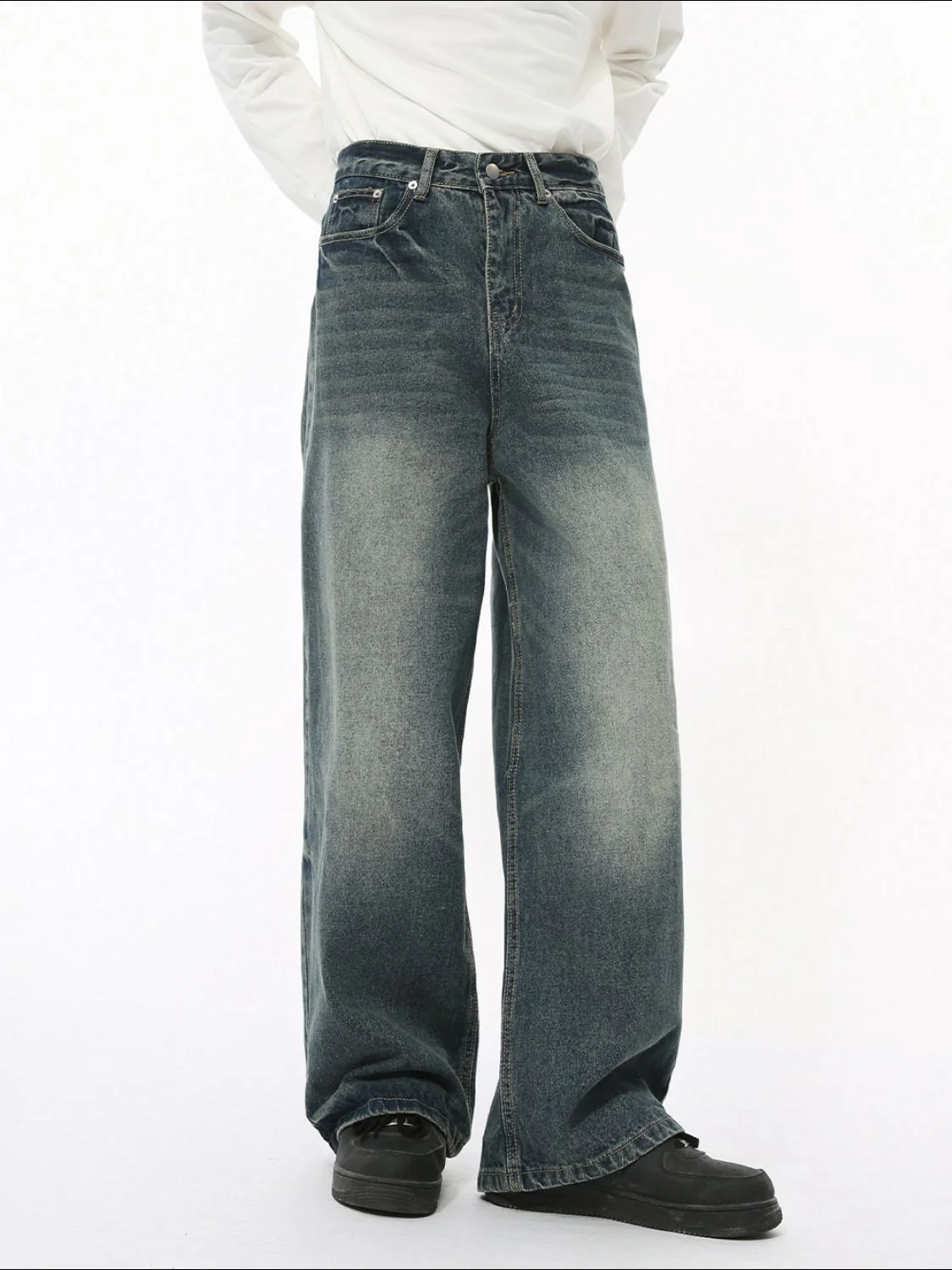 Men's Washed Wide Leg Jeans - Image 5