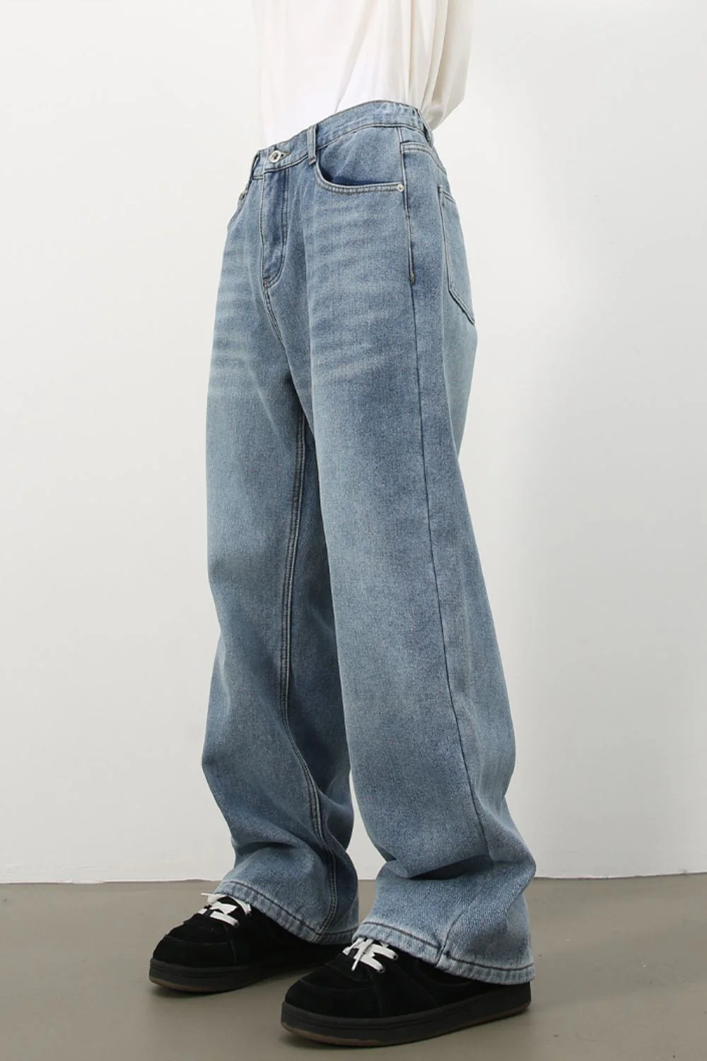 Men's Wide Leg Jeans - Image 9