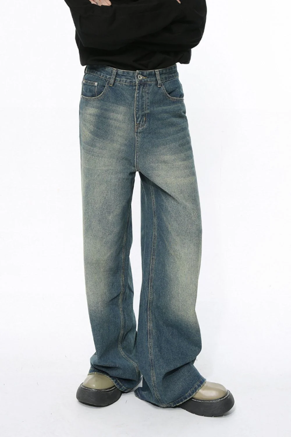 Men's Wide Leg Jeans with Pockets - Image 3