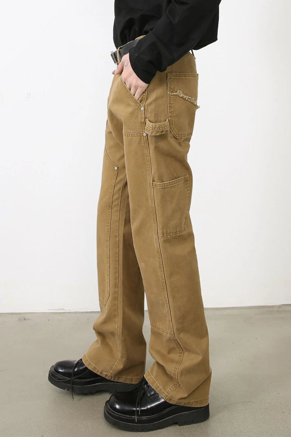 Men's Wide Straight Leg Jeans with Pockets - Image 2