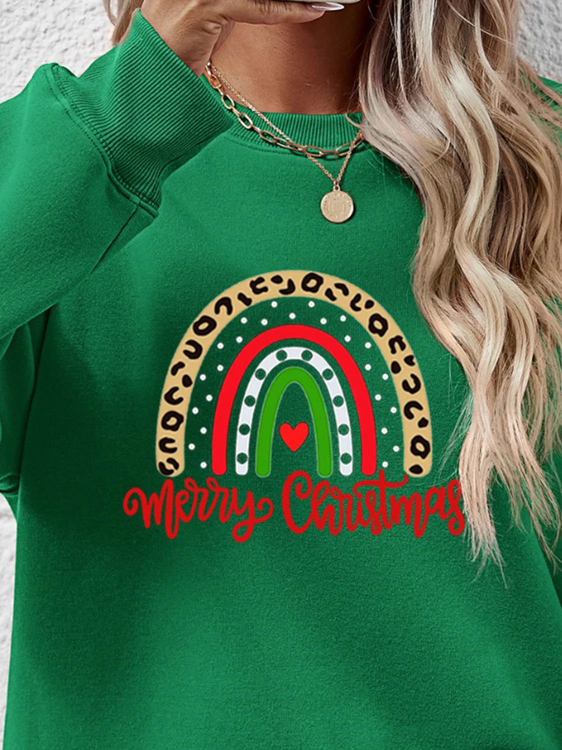 MERRY CHRISTMAS Graphic Sweatshirt - Image 3