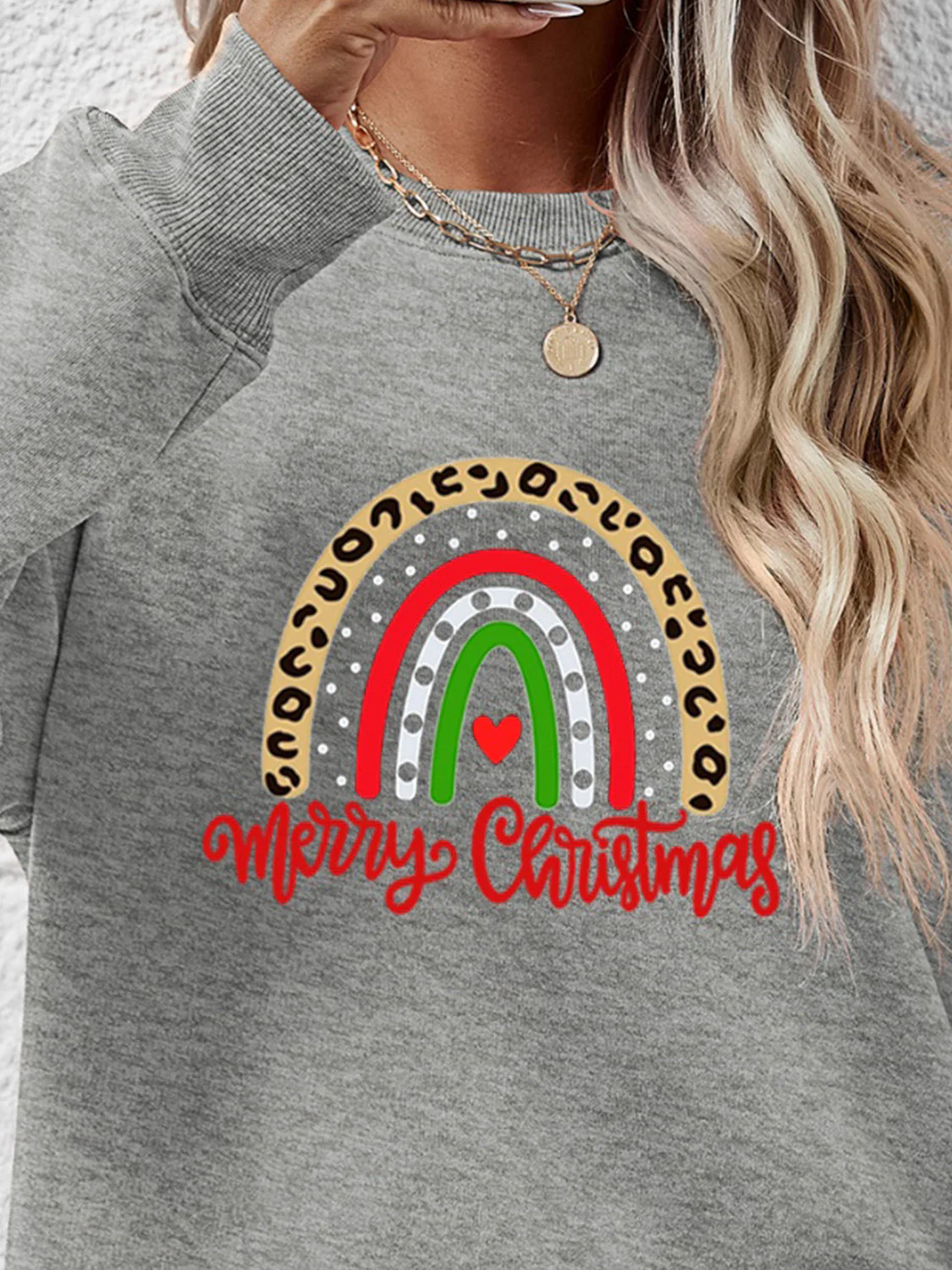MERRY CHRISTMAS Graphic Sweatshirt - Image 5