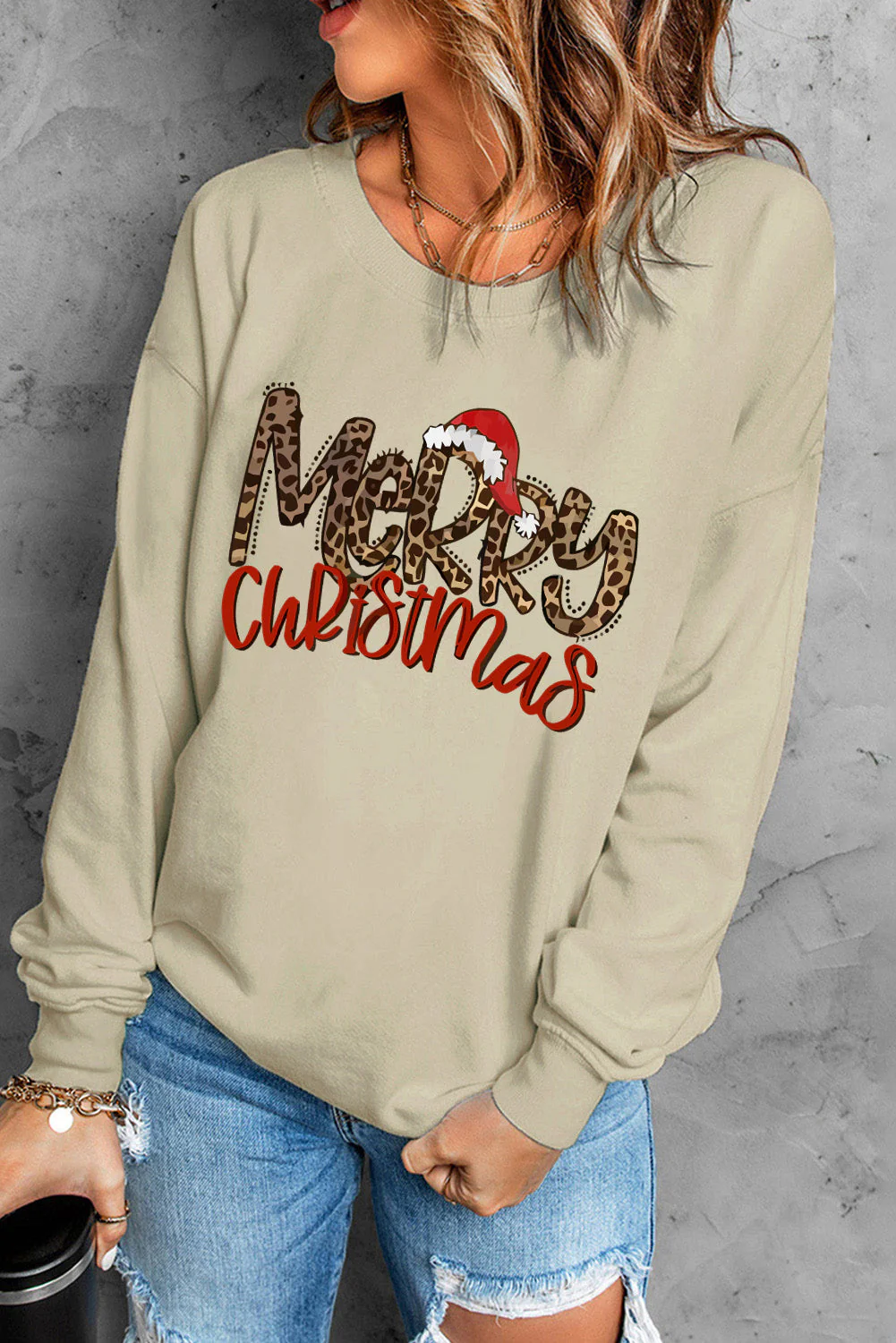 MERRY CHRISTMAS Graphic Sweatshirt - Image 6