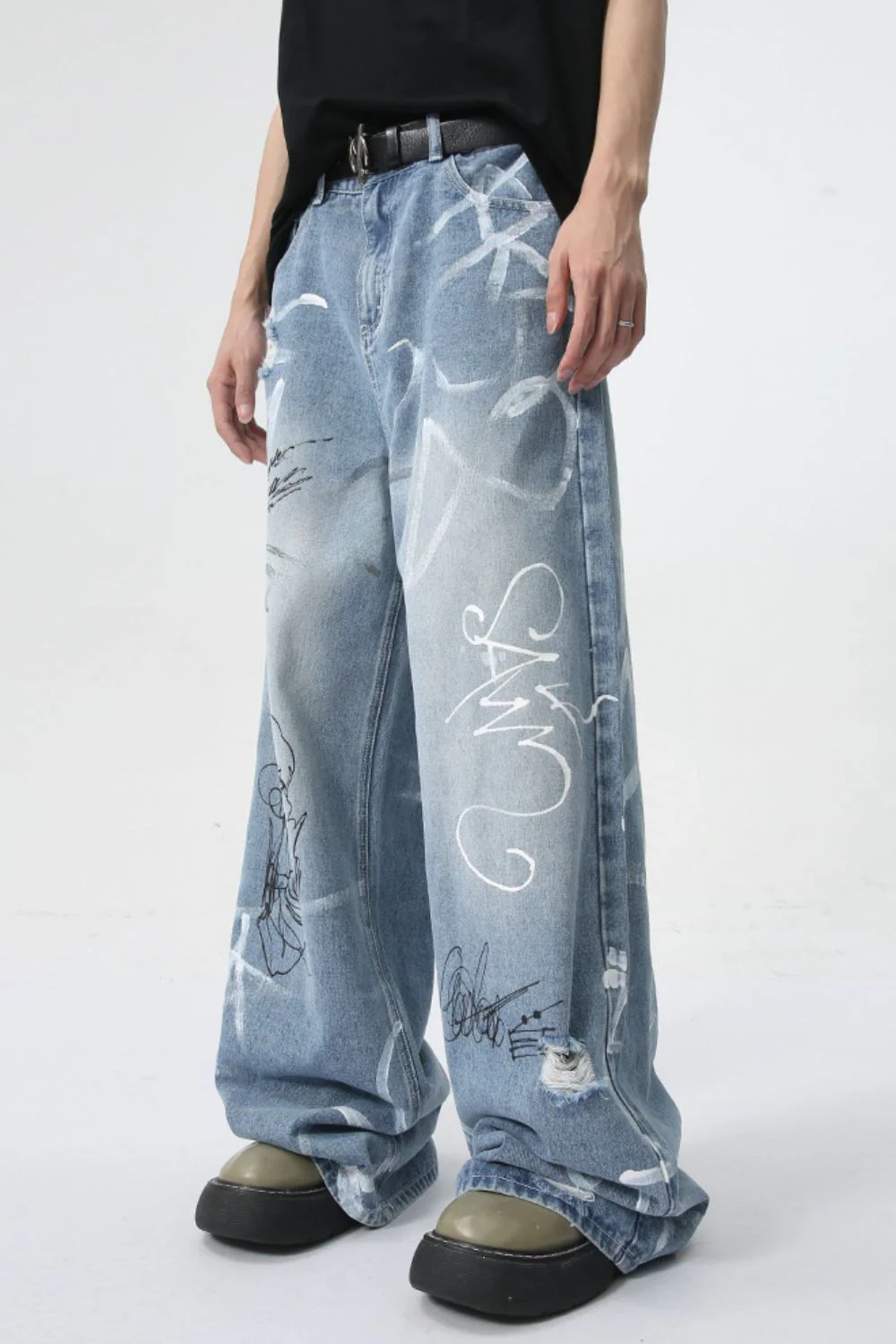 Mid Rise Graffiti Print Distressed Wide Leg Jeans - Image 3