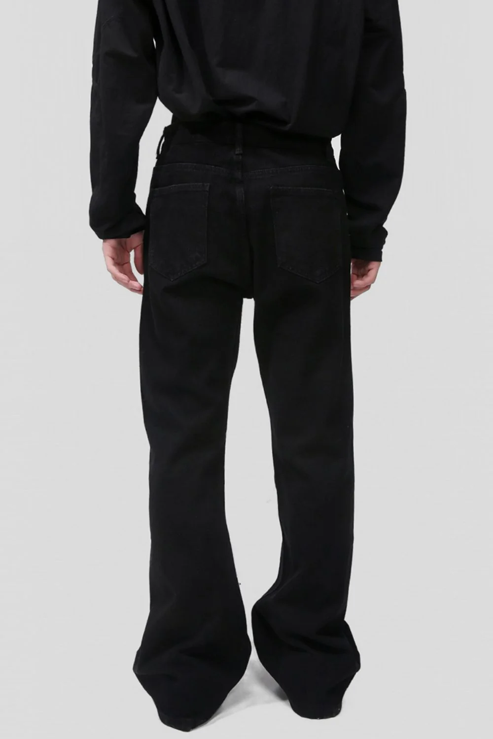 Mid Rise Jeans with Pockets - Image 4