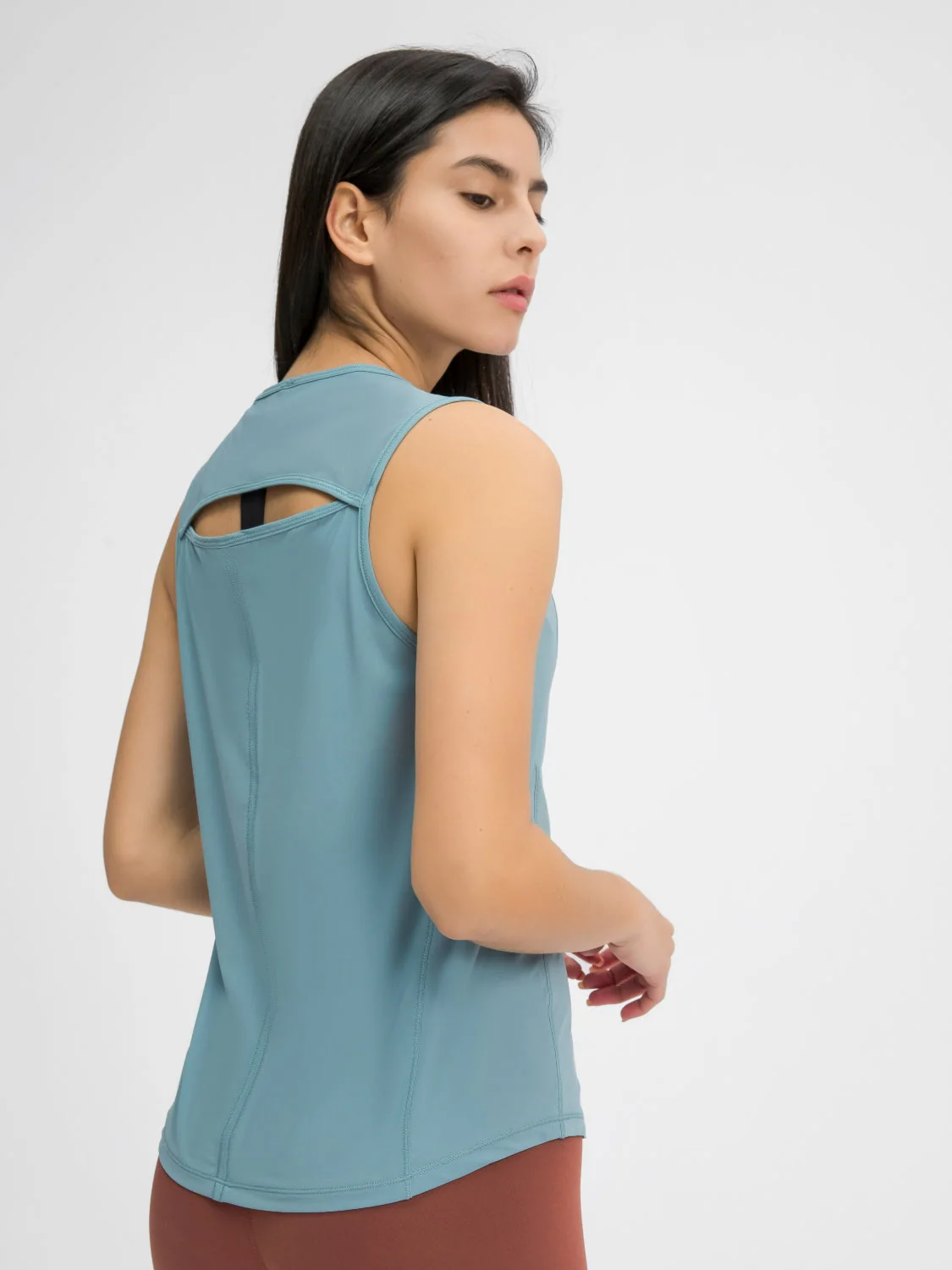Millennia Cutout Back Round Neck Active Tank - Image 10