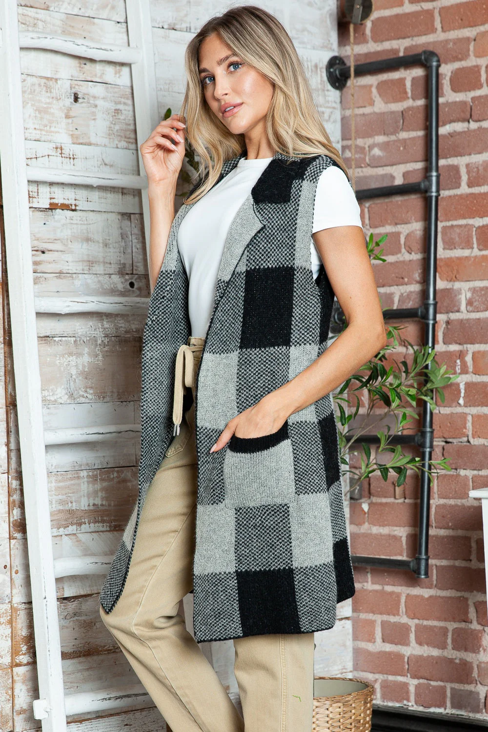 Plaid Lapel Collar Sleeveless Cardigan - Image 6