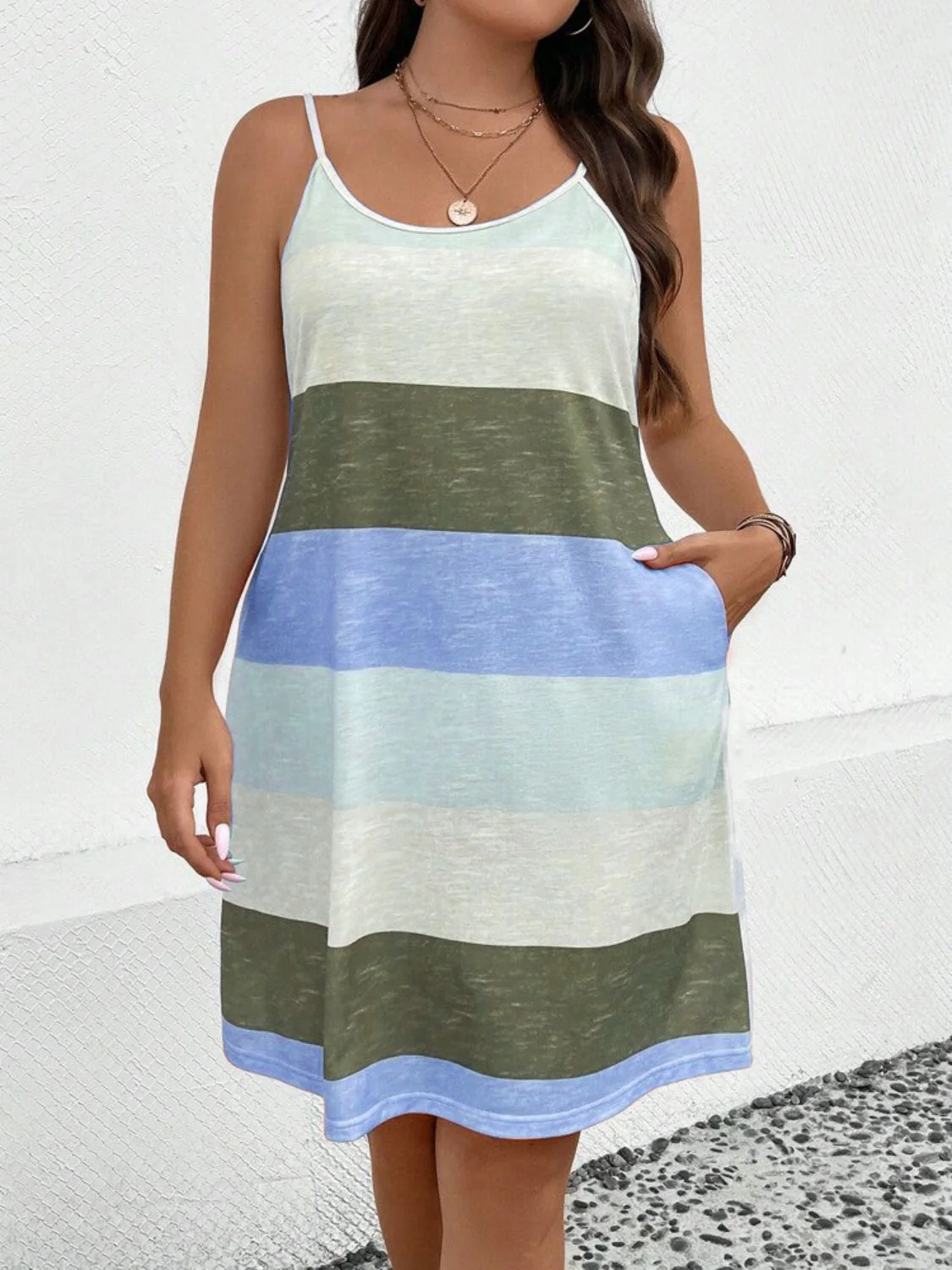 Plus Size Color Block Scoop Neck Mini Dress - Image 4