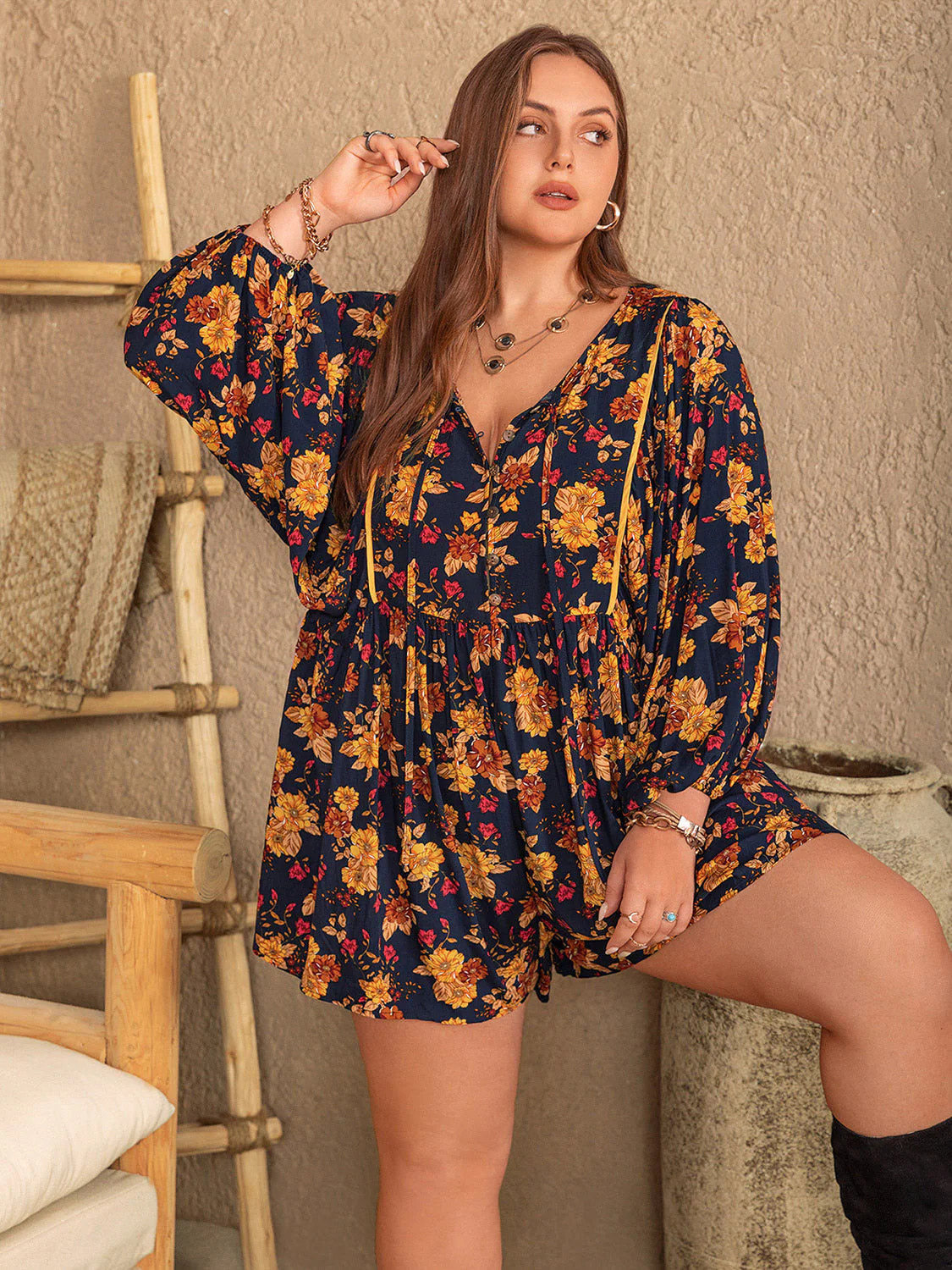 Plus Size Floral Tie Neck Balloon Sleeve Romper - Image 4