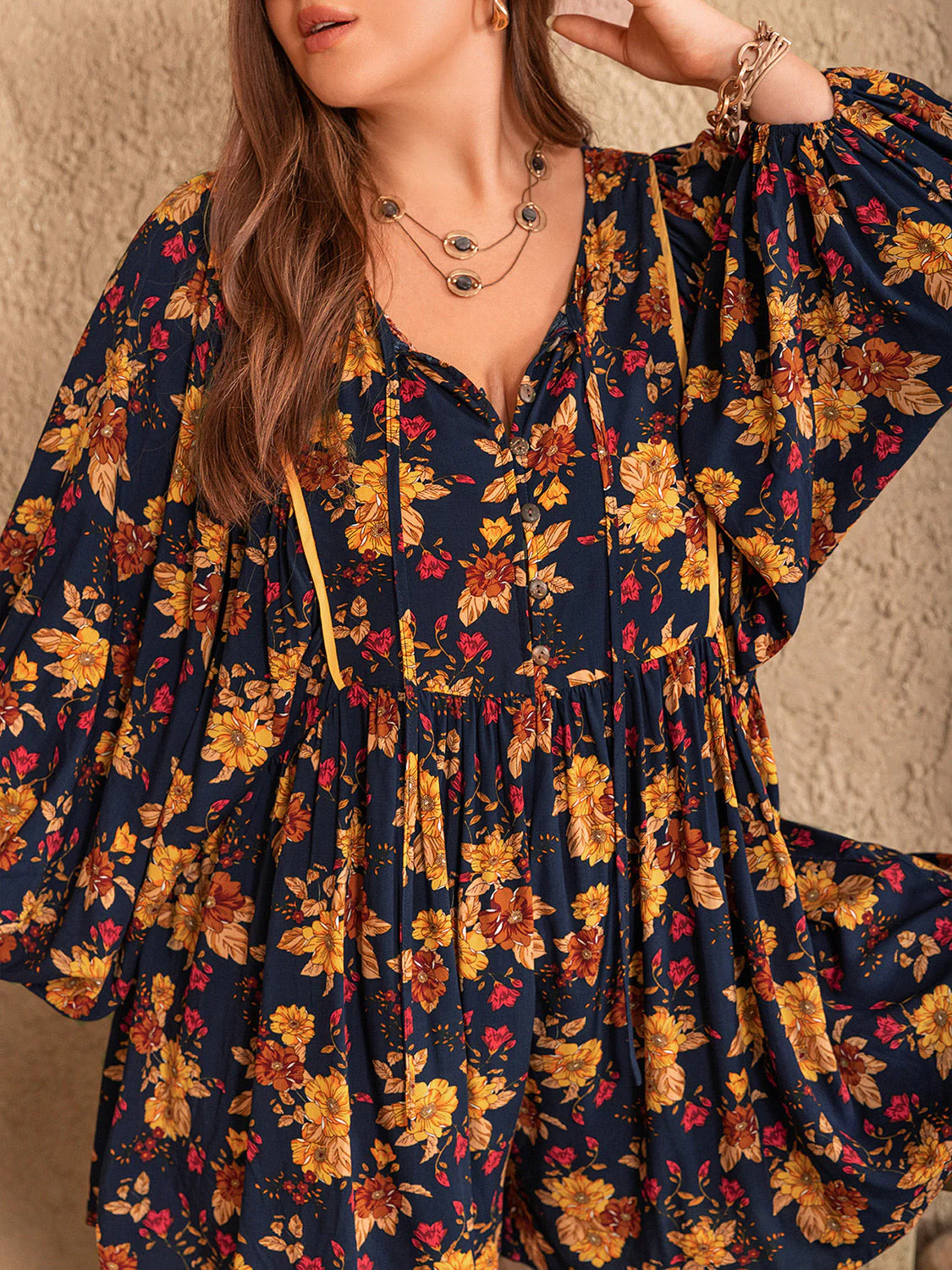Plus Size Floral Tie Neck Balloon Sleeve Romper - Image 5