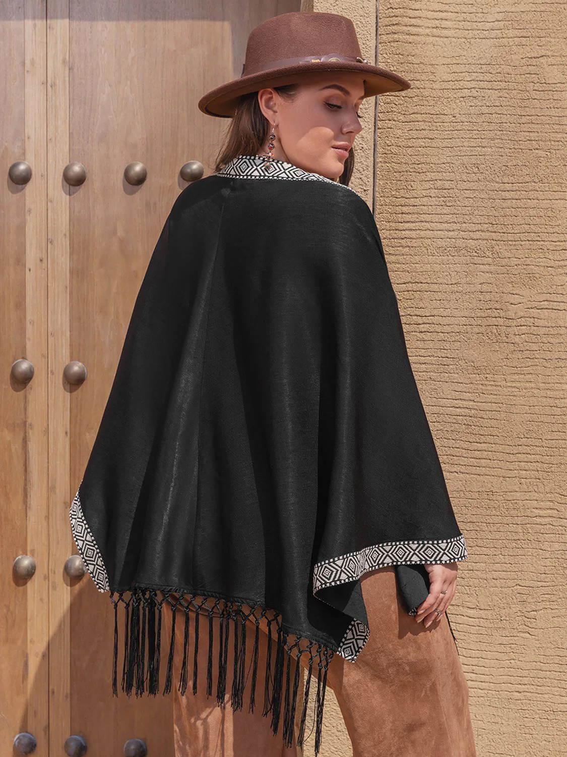 Plus Size Geometric Open Front Fringe Hem Cardigan - Image 2