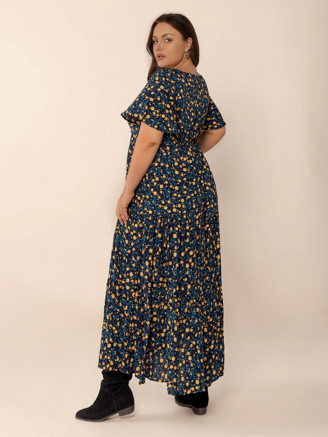 Plus Size Printed Short Sleeve Slit Tiered Maxi Dress - Image 5