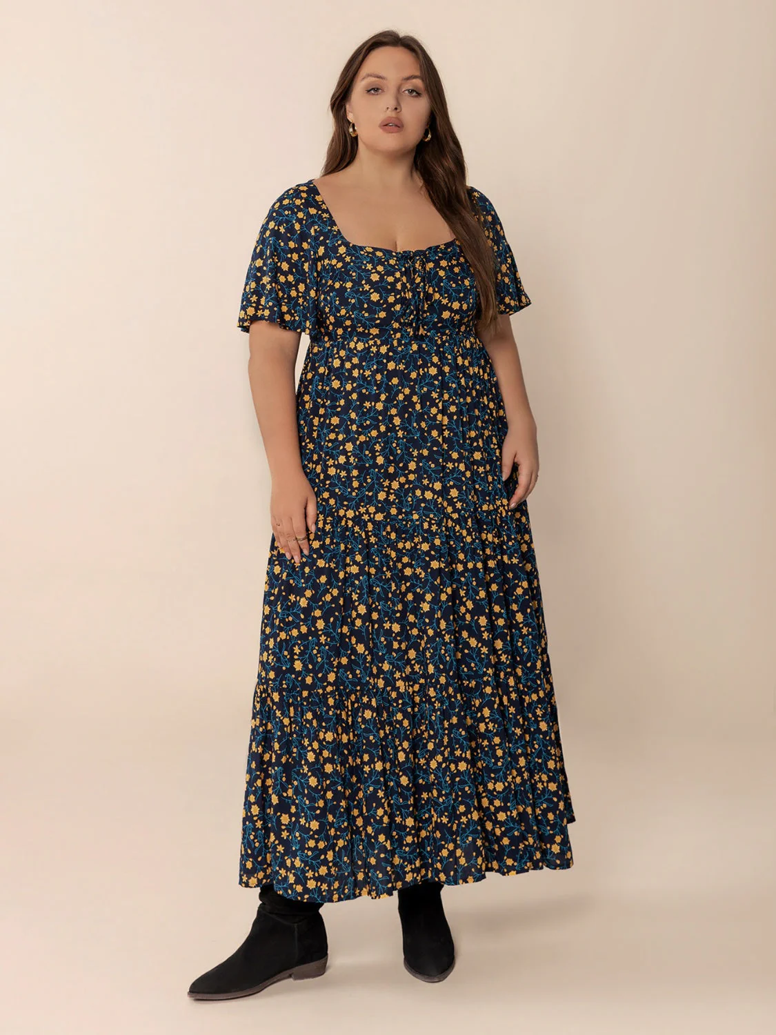 Plus Size Printed Short Sleeve Slit Tiered Maxi Dress - Image 6