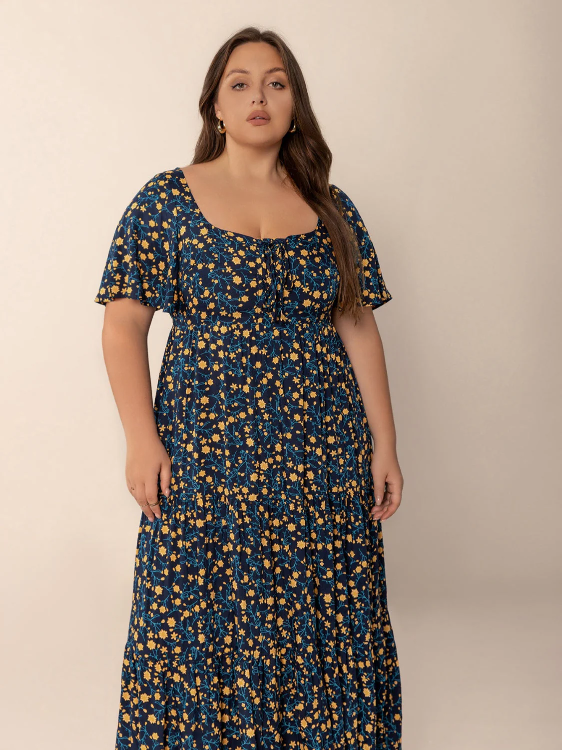 Plus Size Printed Short Sleeve Slit Tiered Maxi Dress - Image 7