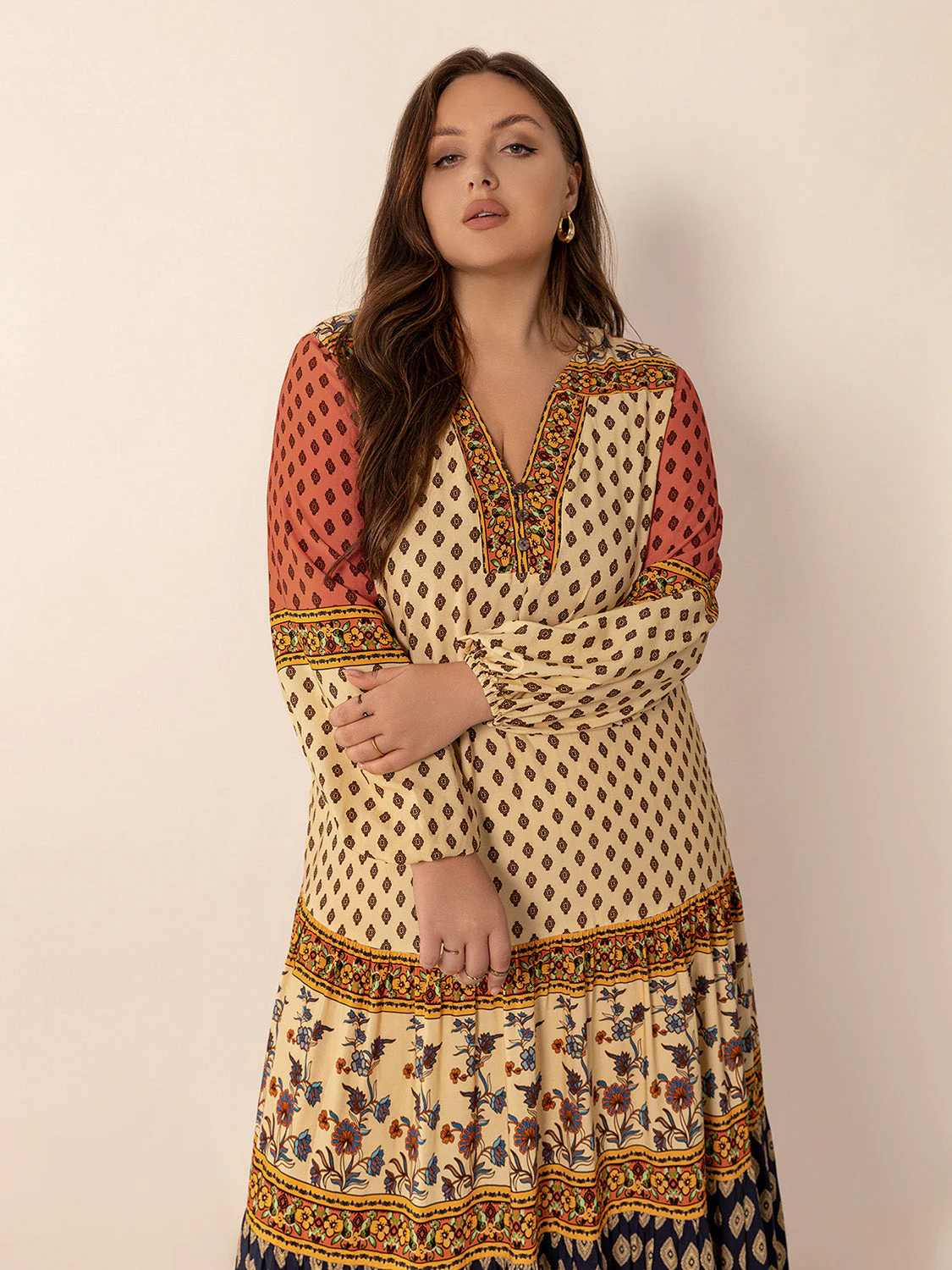 Plus Size Printed V-Neck Long Sleeve Maxi Dress - Image 3