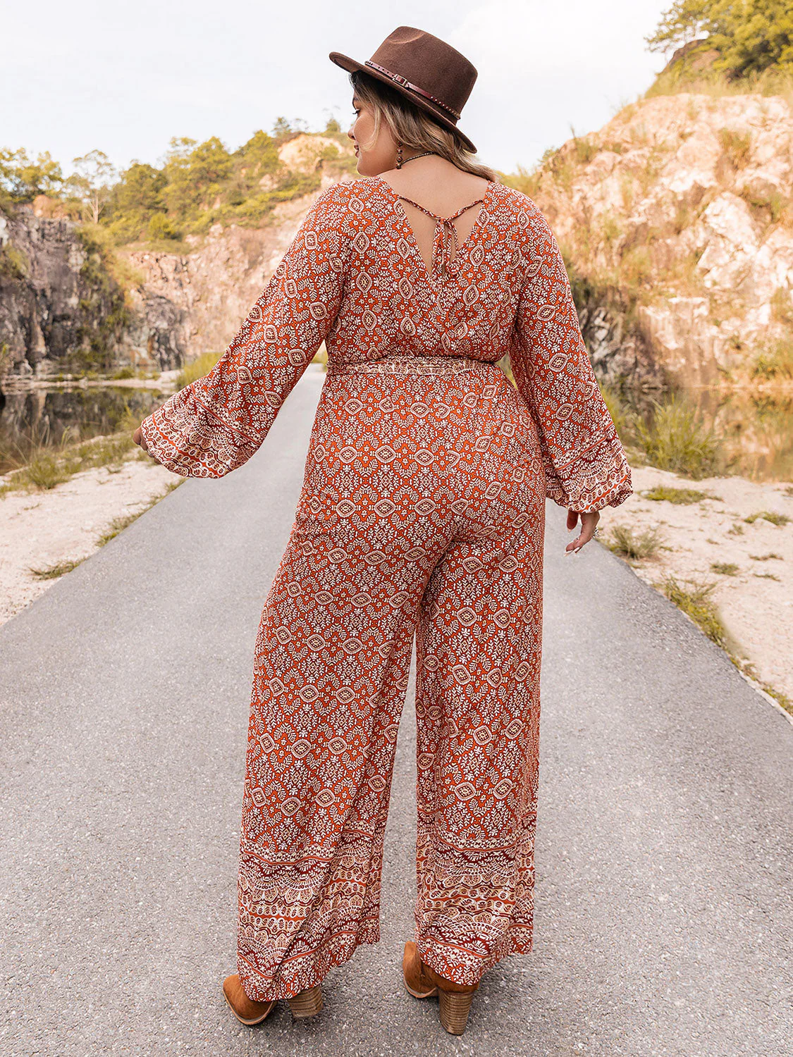 Plus Size Printed V-Neck Tie Front Balloon Sleeve Jumpsuit - Image 2