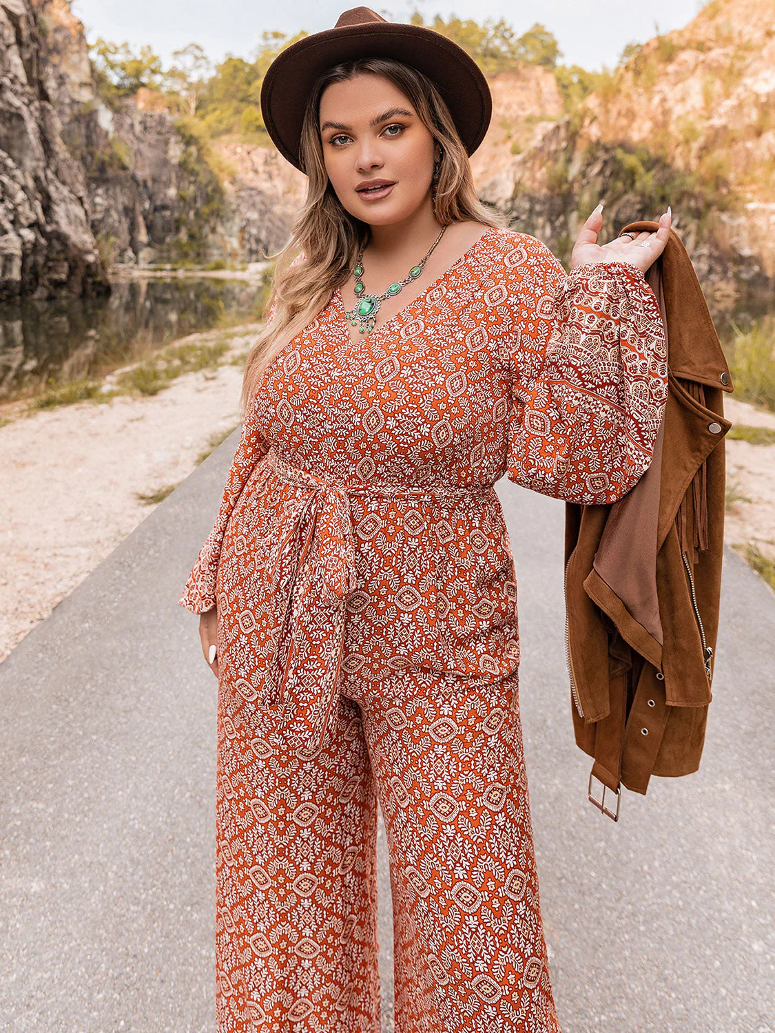 Plus Size Printed V-Neck Tie Front Balloon Sleeve Jumpsuit - Image 3
