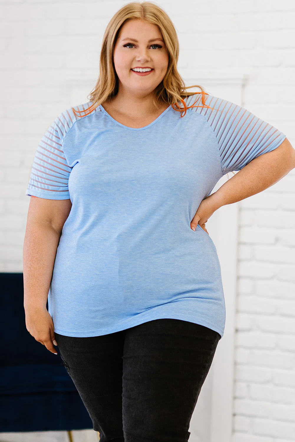 Plus Size V-Neck Raglan Sleeve Tee - Image 8