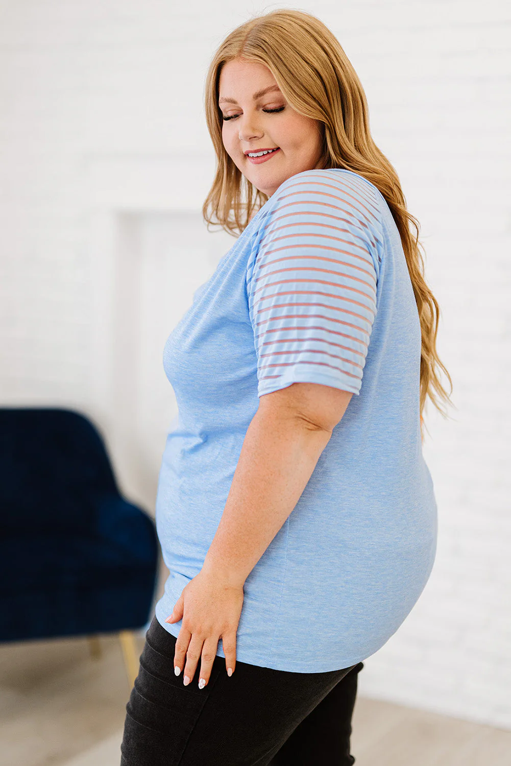 Plus Size V-Neck Raglan Sleeve Tee - Image 9