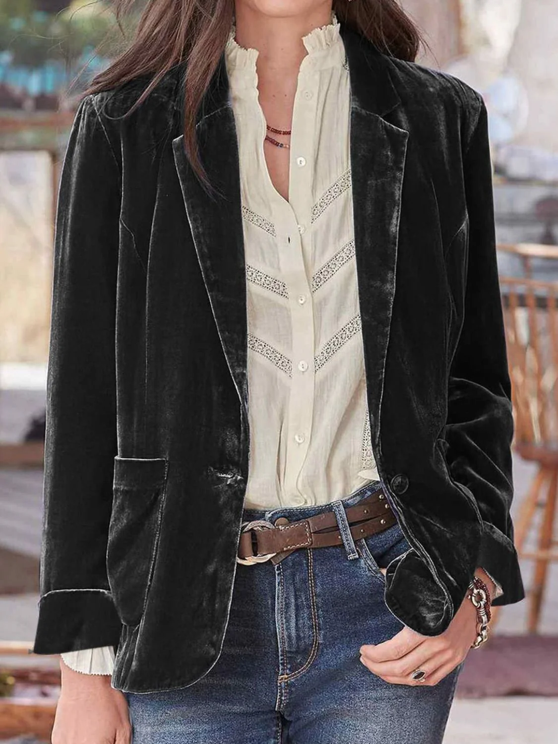 Pocketed Button Up Lapel Collar Blazer - Image 2