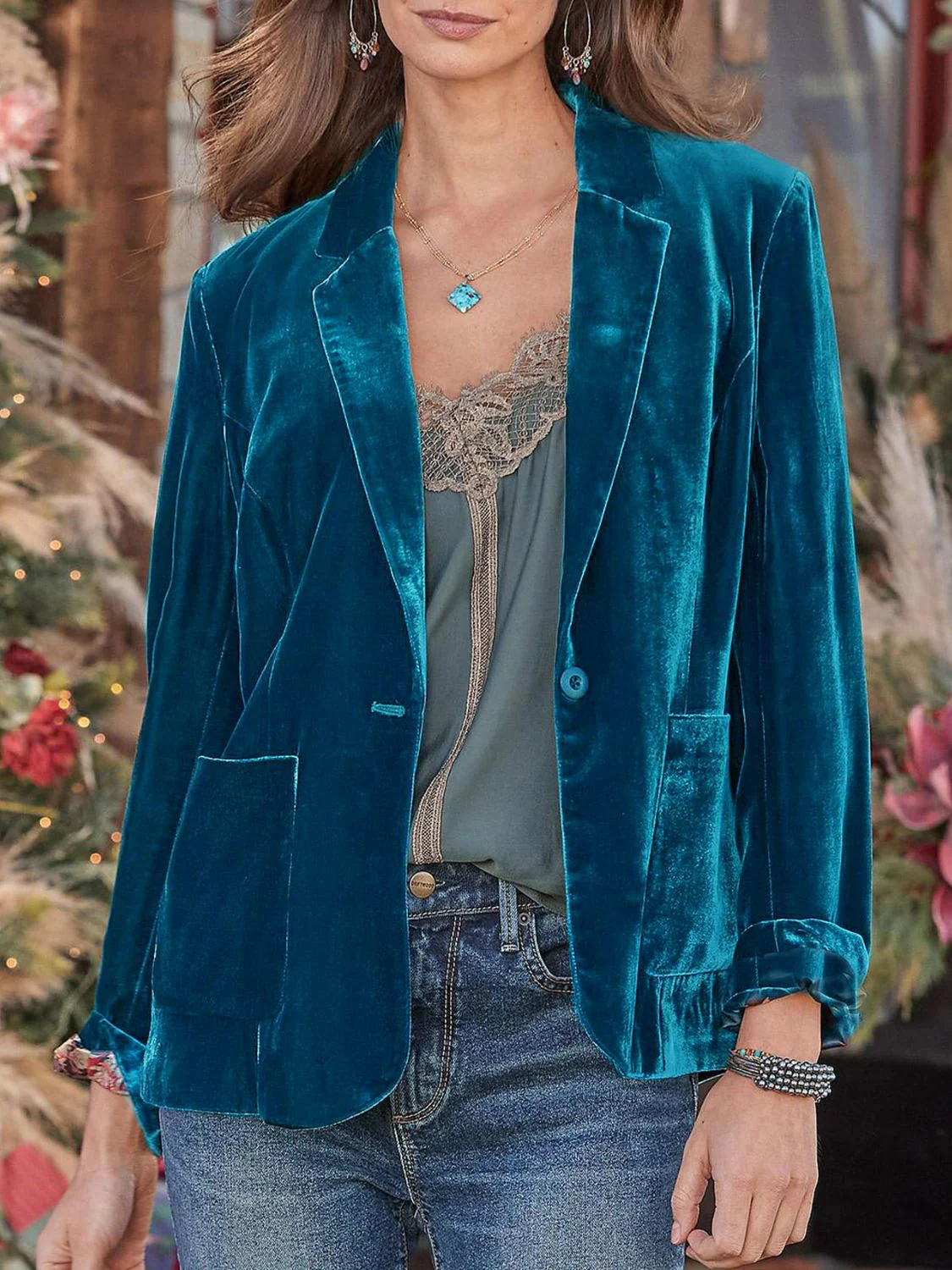 Pocketed Button Up Lapel Collar Blazer - Image 20