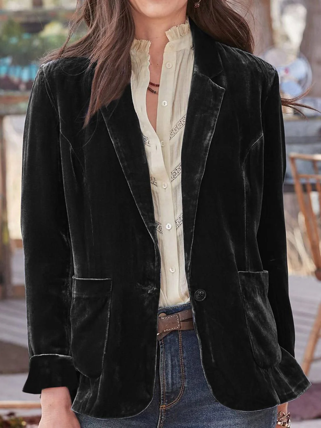 Pocketed Button Up Lapel Collar Blazer - Image 3